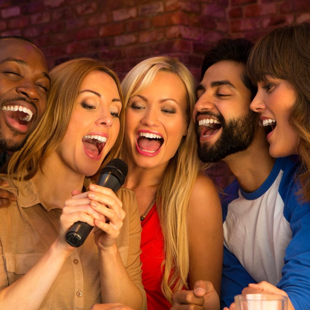 10 Best Districts in Japan to Open a Karaoke Box [With Profit Calculator]